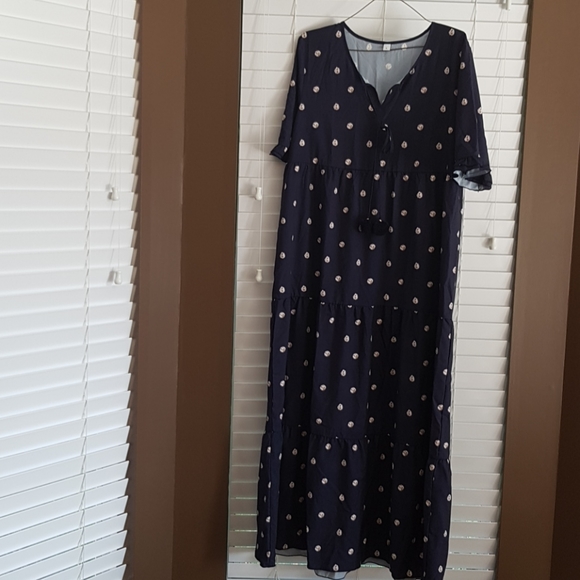 Dress - Picture 2 of 5